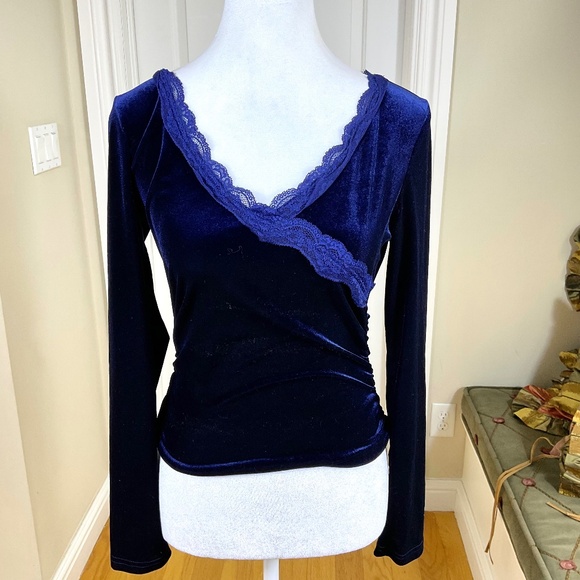 Cider Velvet Top Blue V-Neck Wrap Lace Trim (M) - Picture 1 of 7
